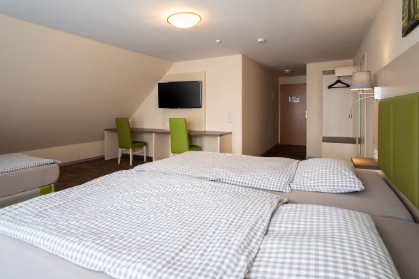 Gasthof Krone Dreibettzimmer-468